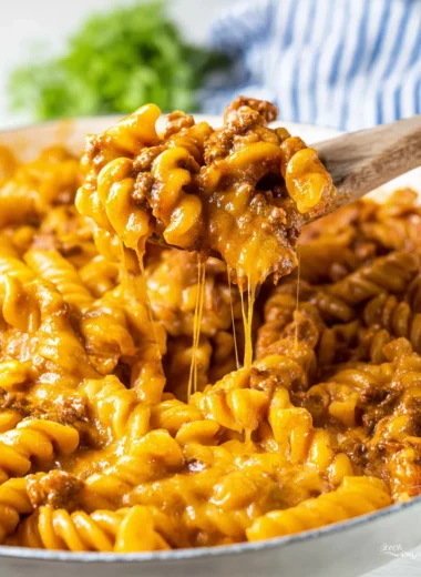 Easy Enchilada Pasta Recipe (Ready in 30 Minutes!)