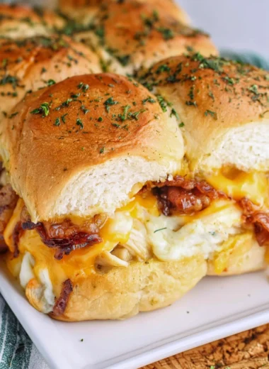 Delicious Chicken Hawaiian Roll Sliders Recipe