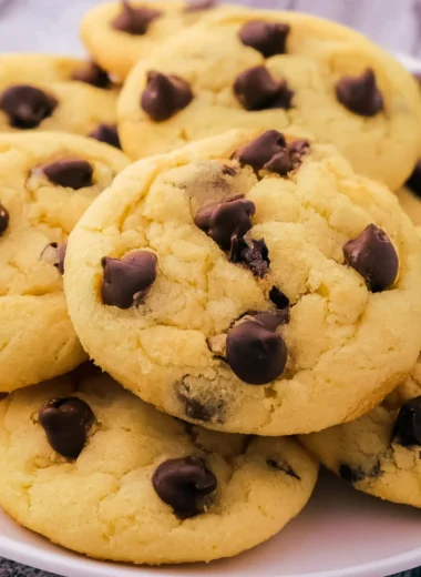 Delicious Chocolate Chip Cake Mix Cookies Recipe