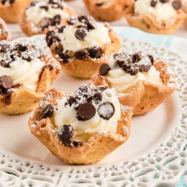 Delightful Mini Cannoli Cups Recipe