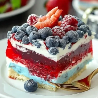 Delightfully Refreshing Summer Berry Jello Lasagna Recipe