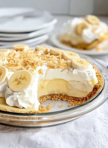 Easy No Bake Banana Pudding Pie Recipe