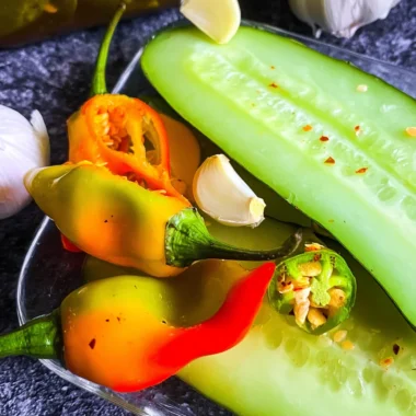 Deliciously Spicy Habanero Garlic Pickles Recipe