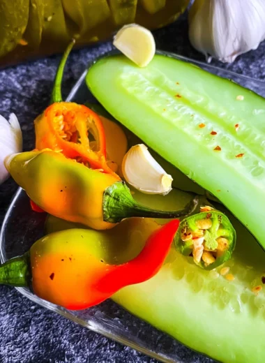 Deliciously Spicy Habanero Garlic Pickles Recipe
